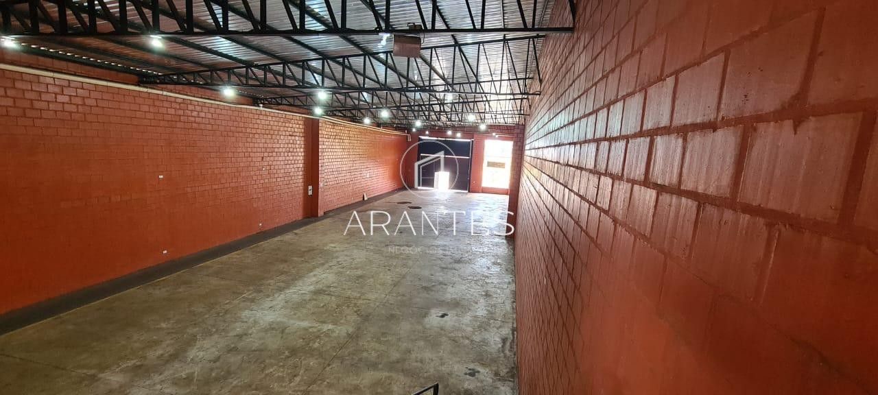 Foto de BARRACÃO PARA LOCAÇÃO NA AV ANTÔNIO TRAJANO em MORUMBI, Três Lagoas
