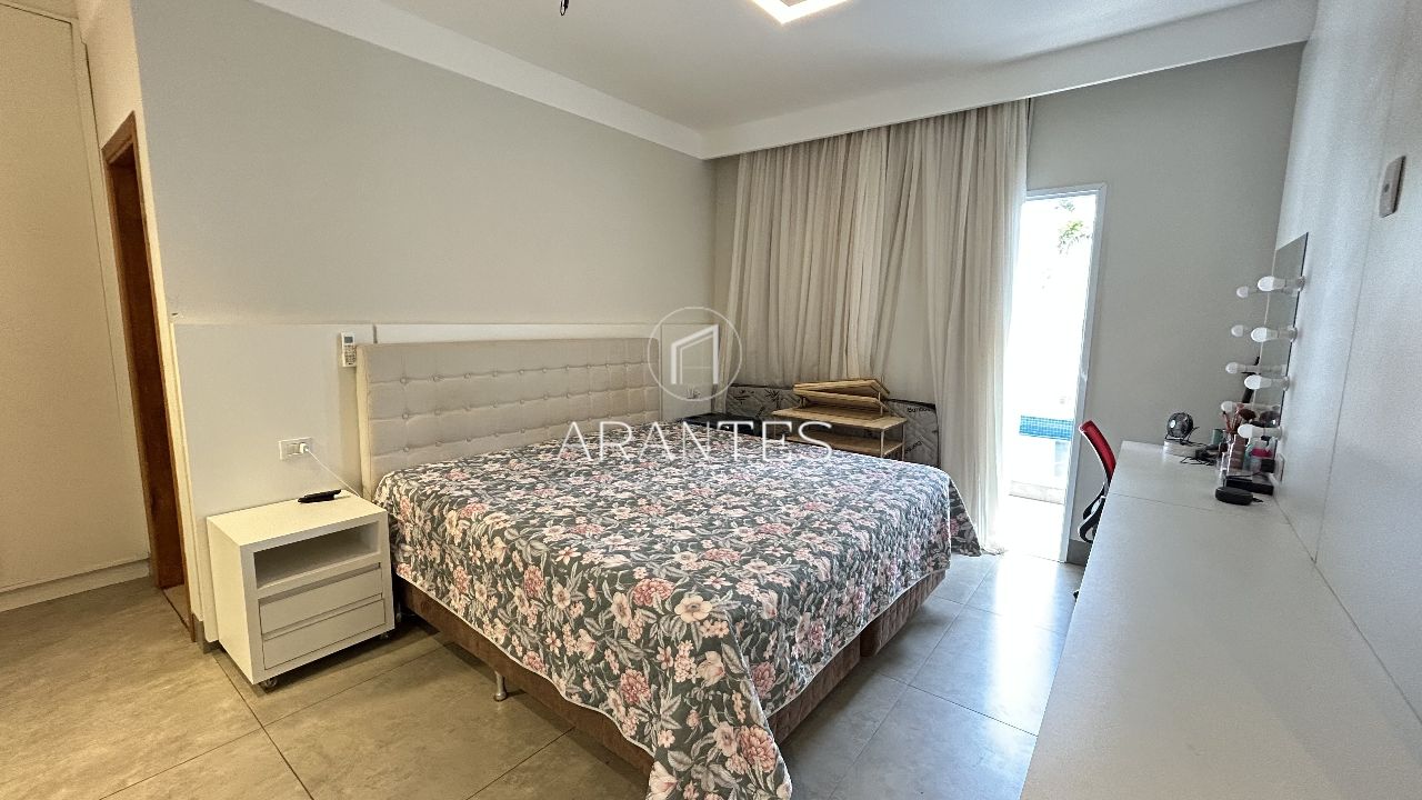 Foto de Casa belíssima no Village disponível para venda e locação! em Village do Lago, Três Lagoas