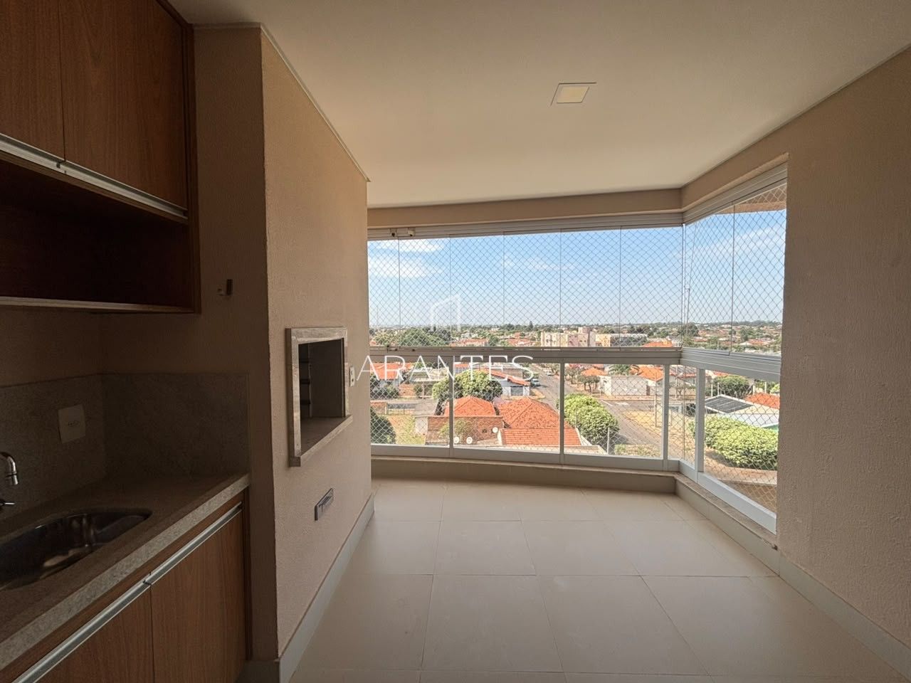 Foto de Apartamento à venda no condomínio Monte Carlo em Centro, Três Lagoas