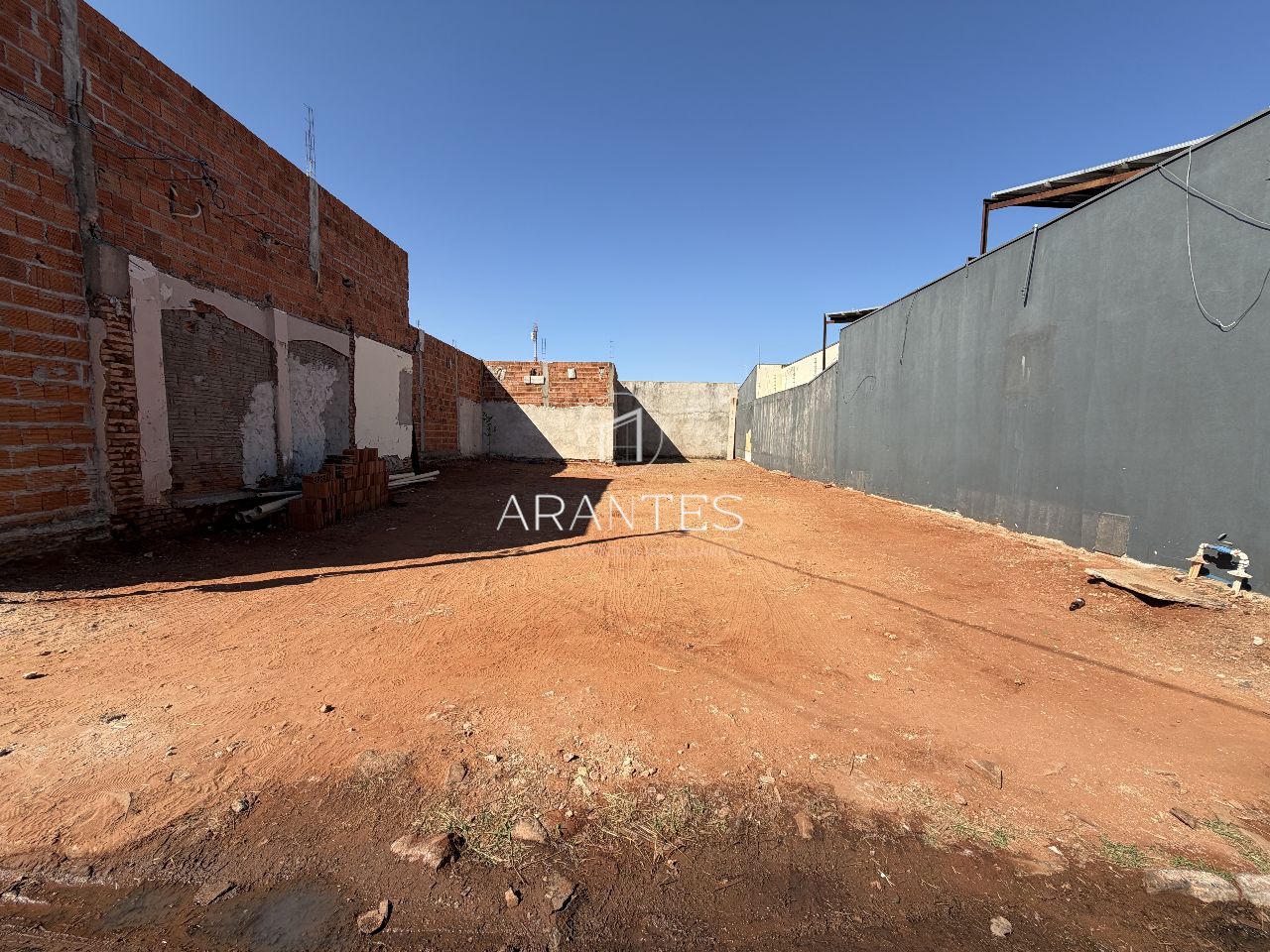 Foto de TERRENO NO CENTRO INOCÊNCIA MS em Centro, Inocência