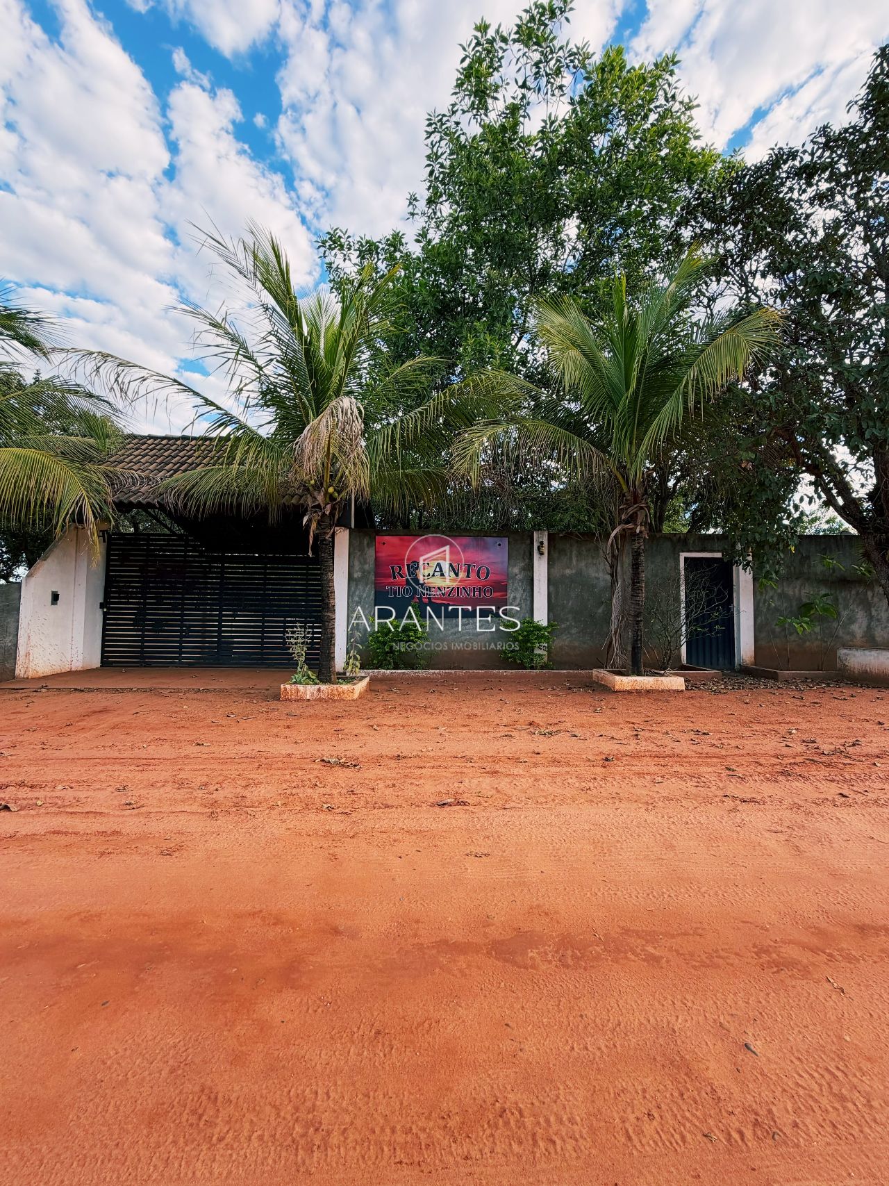 Foto de  Rancho à Venda — Porteira Fechada em Beira sucuriú , Três Lagoas
