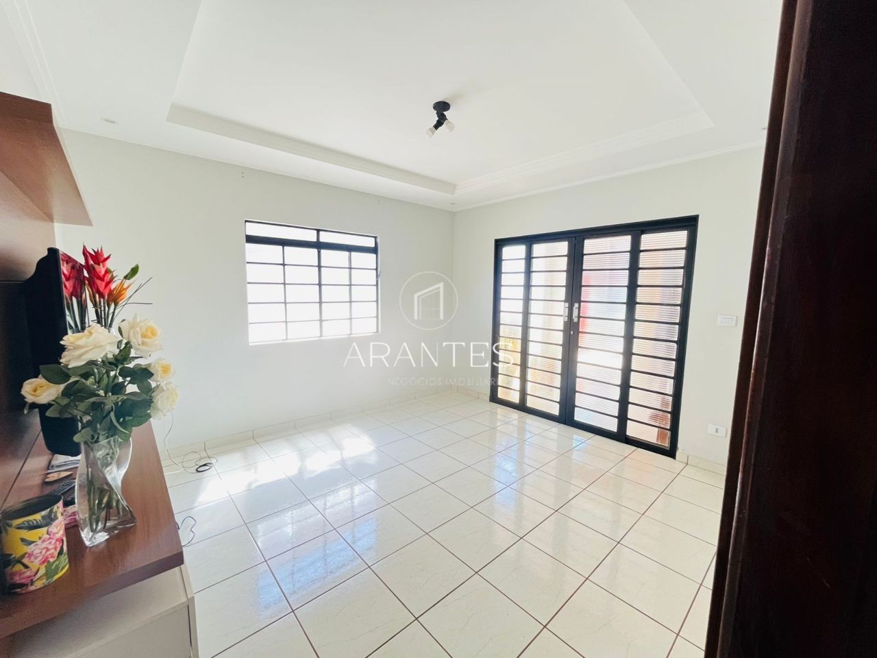 Foto de CASA À VENDA COM EXCELENTE LOCALIZAÇÃO em Vila Nova, Três Lagoas