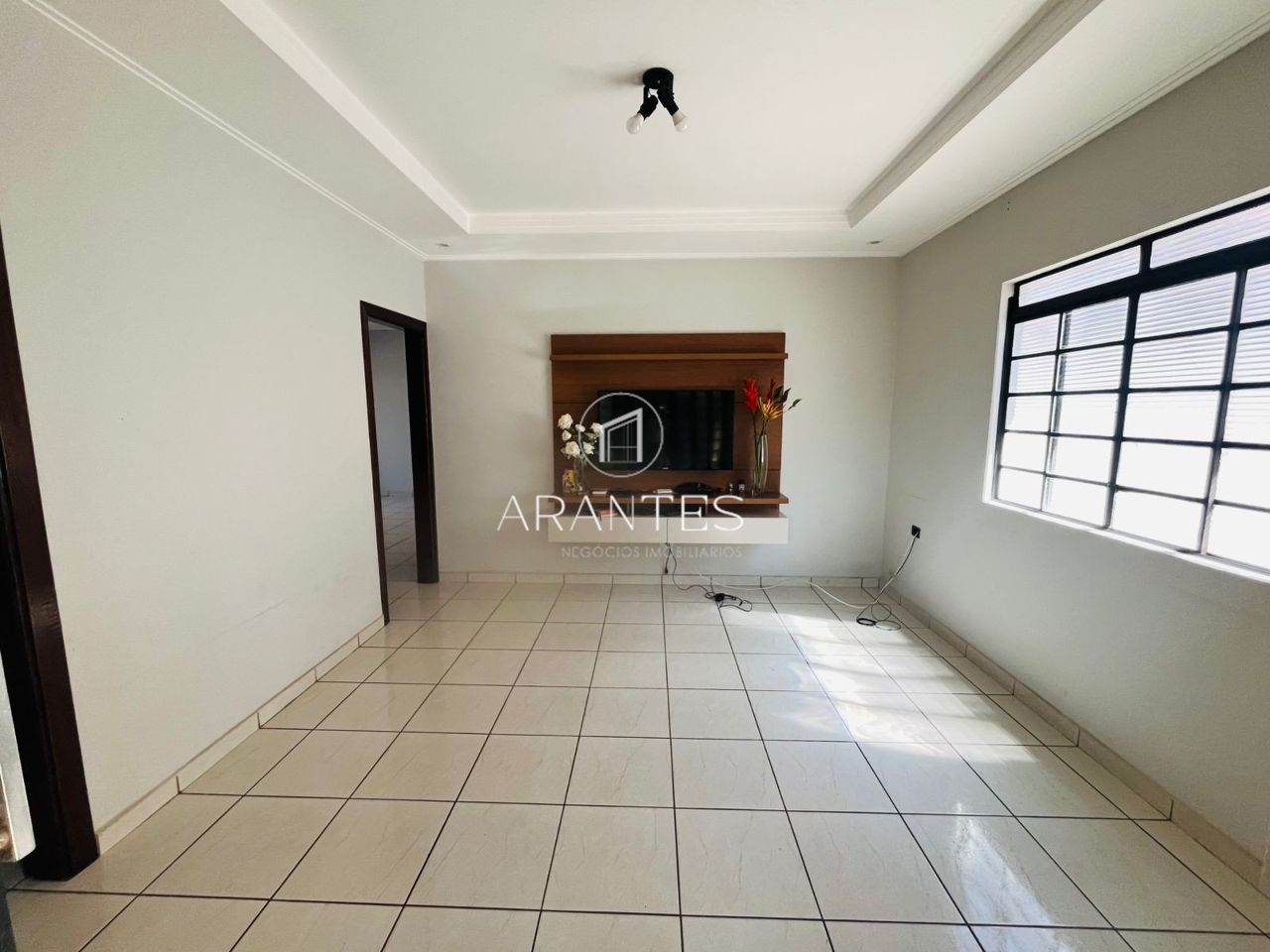 Foto de CASA À VENDA COM EXCELENTE LOCALIZAÇÃO em Vila Nova, Três Lagoas