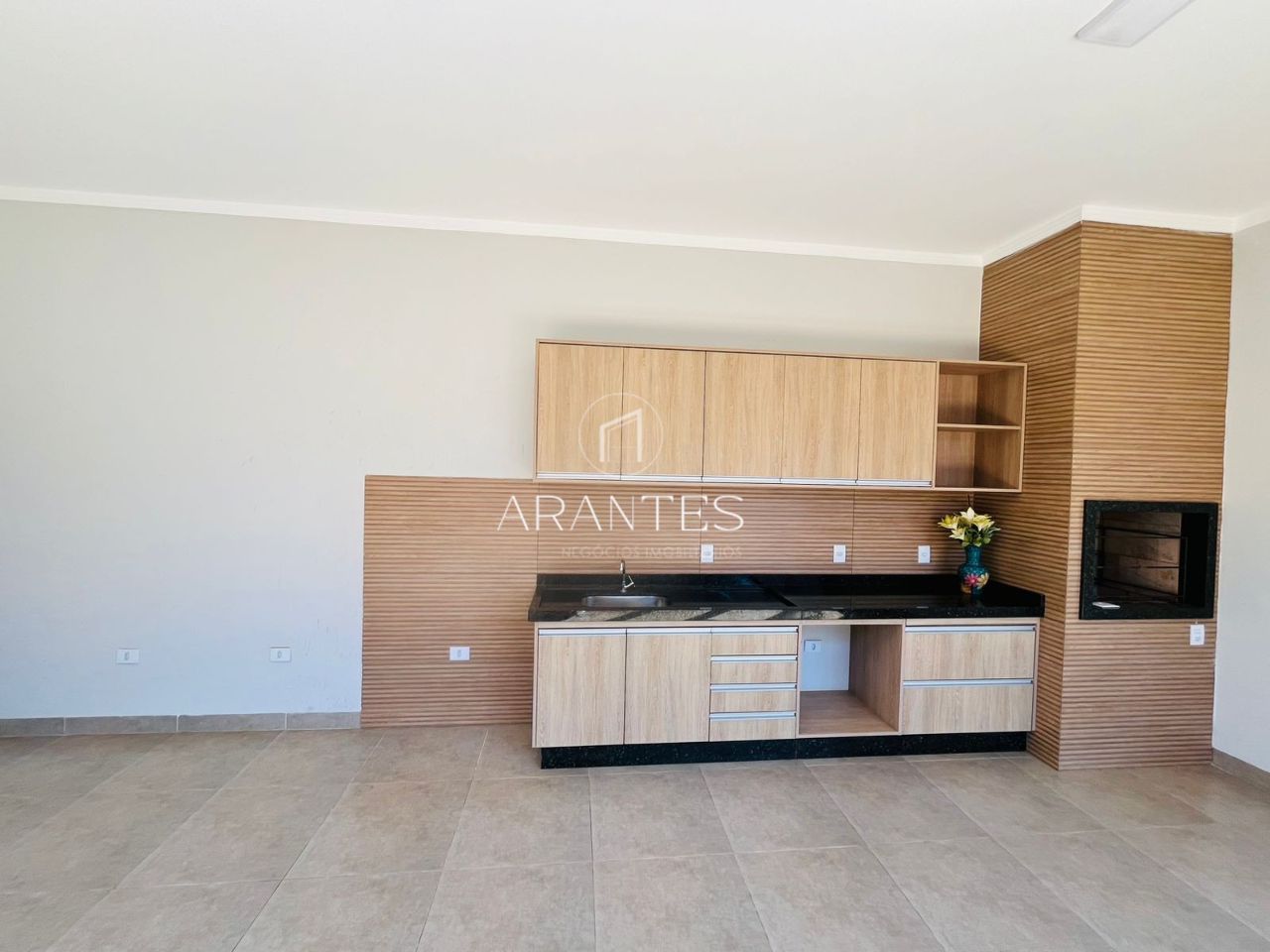 Foto de CASA À VENDA COM EXCELENTE LOCALIZAÇÃO em Vila Nova, Três Lagoas