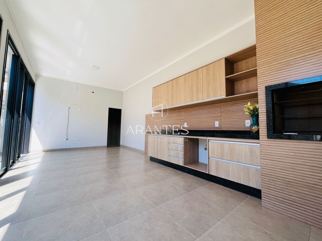 Foto de CASA À VENDA COM EXCELENTE LOCALIZAÇÃO em Vila Nova, Três Lagoas