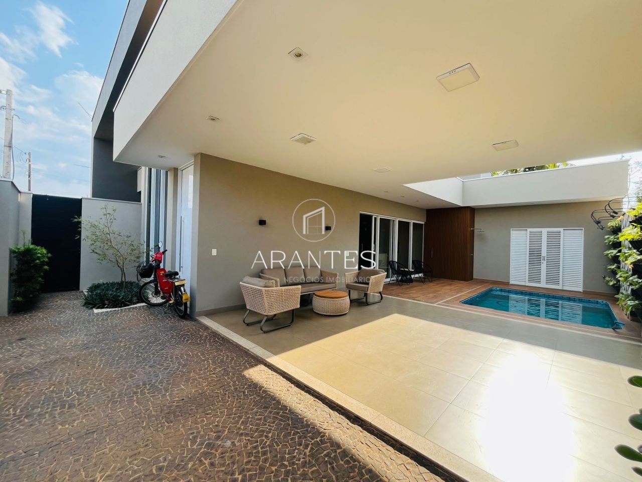Foto de UMA CASA PERFEITA À VENDA NO COLINOS em Colinos, Três Lagoas