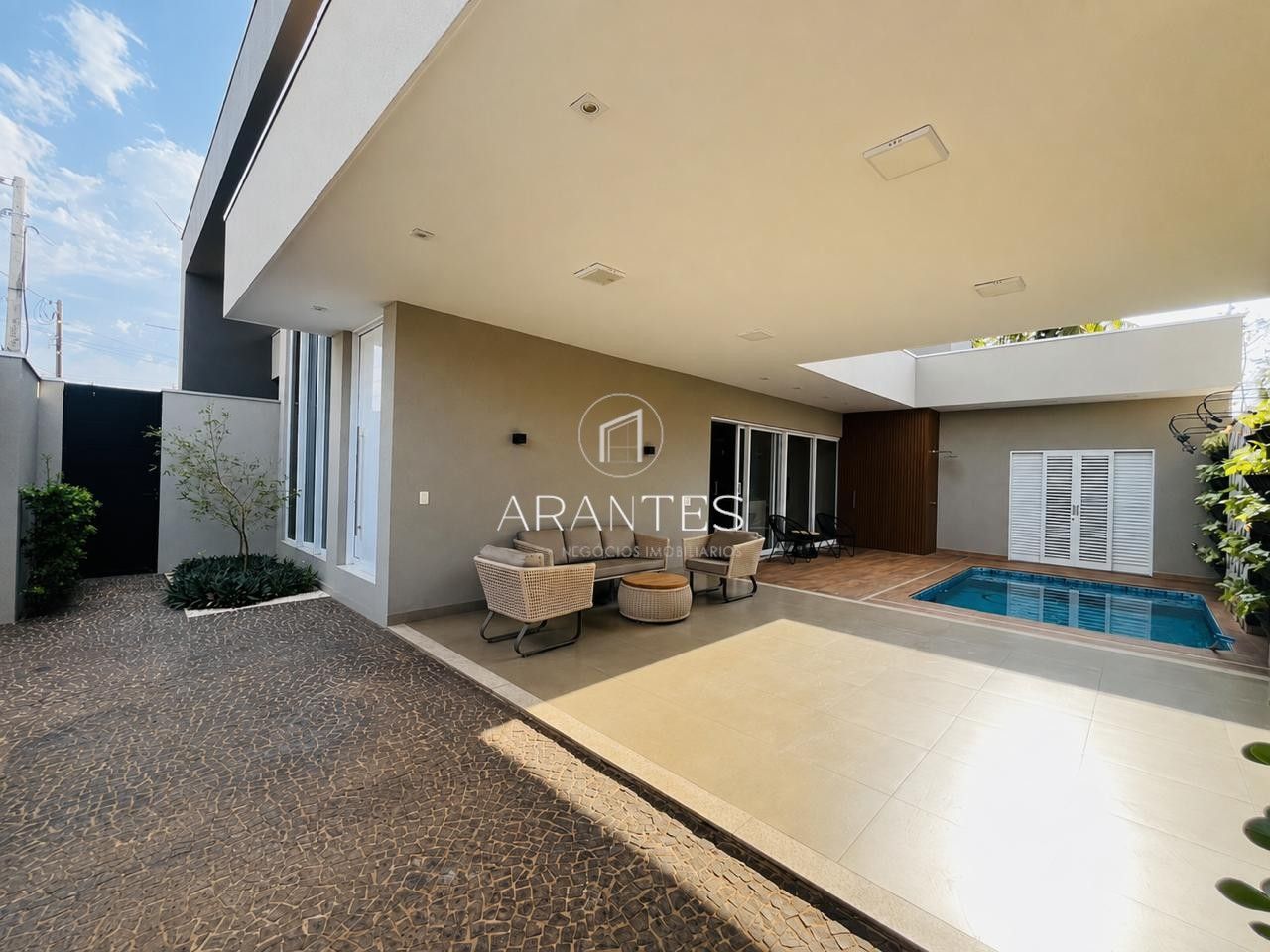 Foto de UMA CASA PERFEITA À VENDA NO COLINOS em Colinos, Três Lagoas