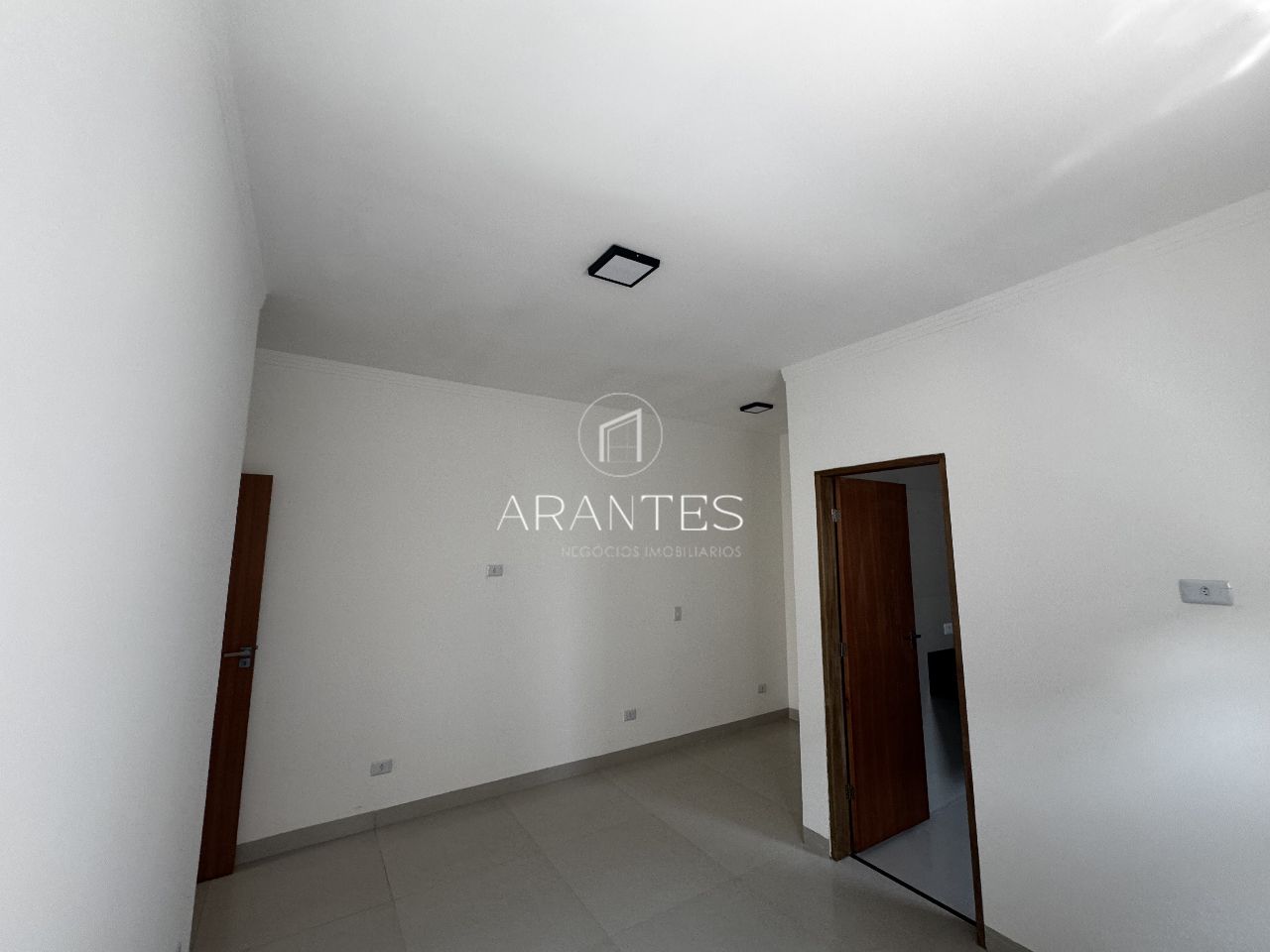 Foto de CASA AMPLA NO BAIRRO SANTA HELENA C\SUITE  em SANTA HELENA, Três Lagoas