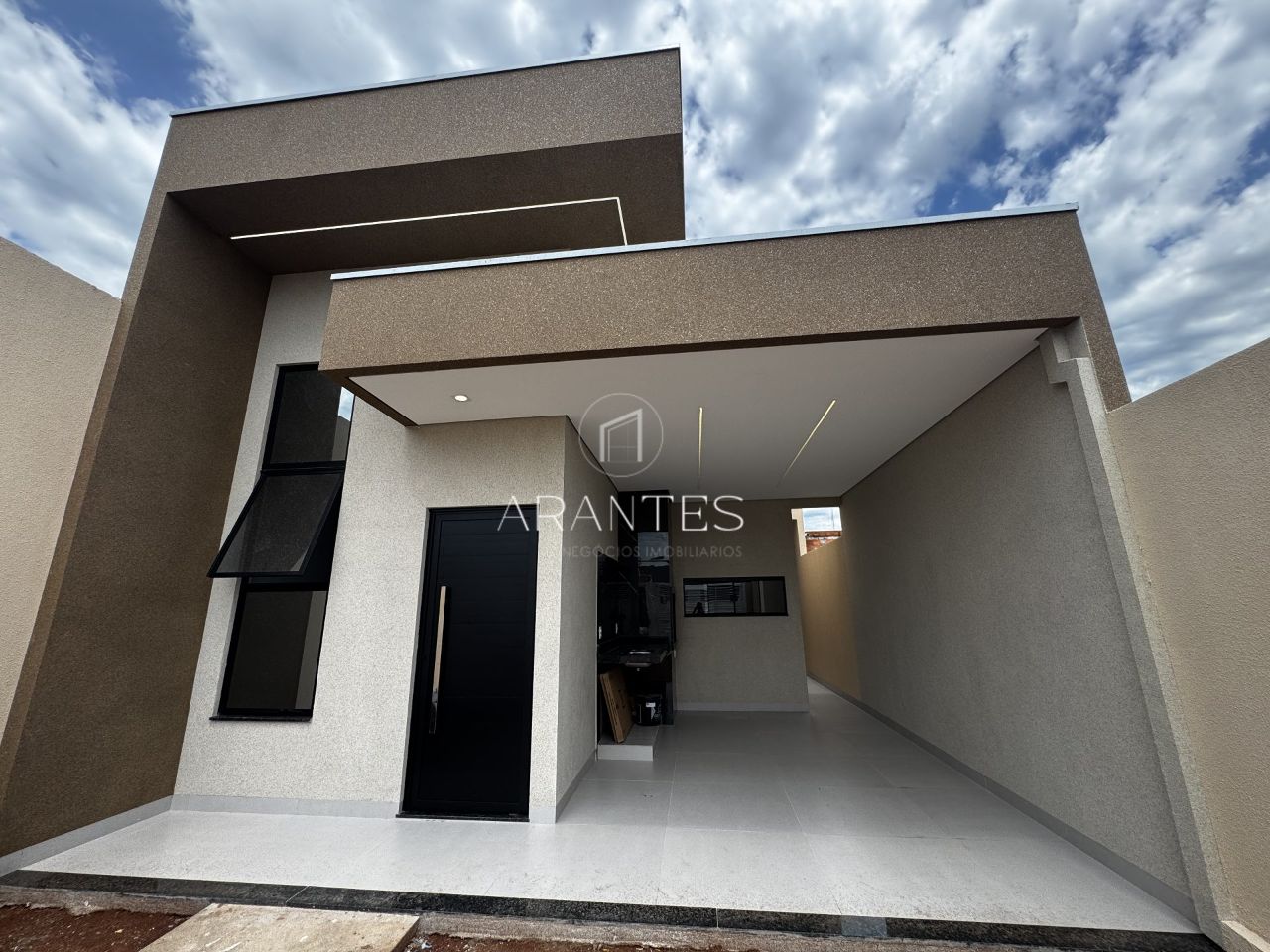 Foto de CASA NOVA TÊS LAGOAS COM 2 QUARTOS C\SUITE em Nova Três Lagoas, Três Lagoas