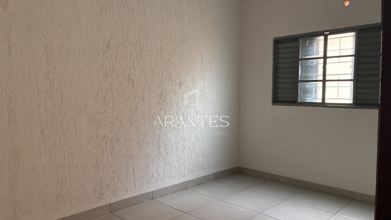 Foto de ?? Casa à venda na Avenida Rosário Congro – Colinos podendo ser comercial . em Colinos, Três Lagoas