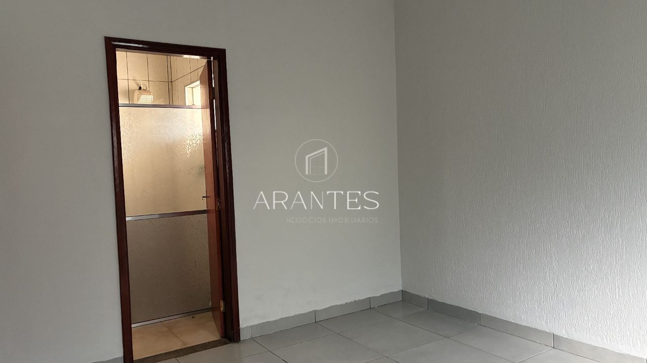 Foto de ?? Casa à venda na Avenida Rosário Congro – Colinos podendo ser comercial . em Colinos, Três Lagoas
