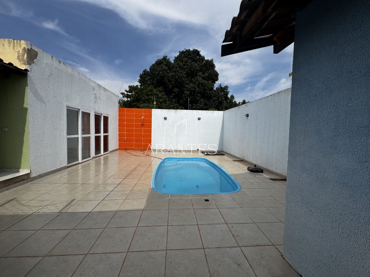 Foto de CASA BEM AMPLA PARA LOCAÇÃO COM AREA DE LAZER em Vila Maria, Três Lagoas