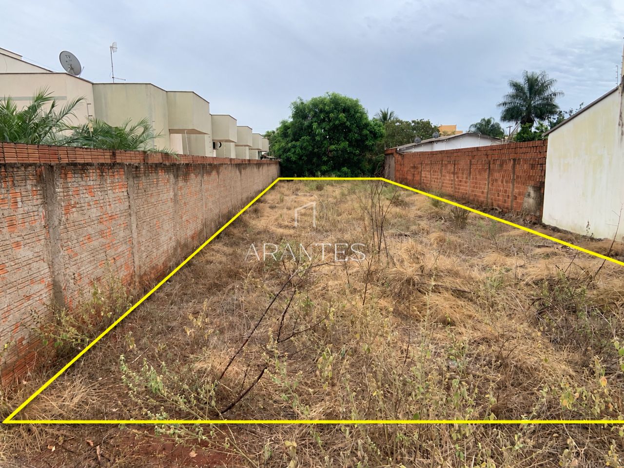 Foto de TERRENO À VENDA - PQ. SÃO CARLOS em Parque São Carlos, Três Lagoas