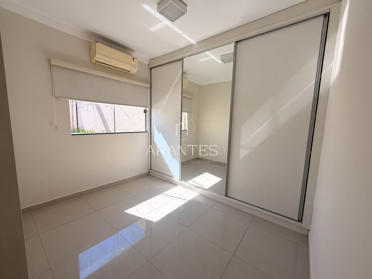 Foto de CASA À VENDA - JD DOS IPÊS III em Jardim dos Ipês, Três Lagoas