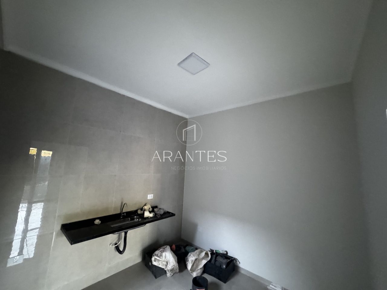 Foto de CASA DE ESQUINA NO BELA VISTA DA LAGOA 2 QUARTOS C\SUITE em Bela Vista da Lagoa, Três Lagoas