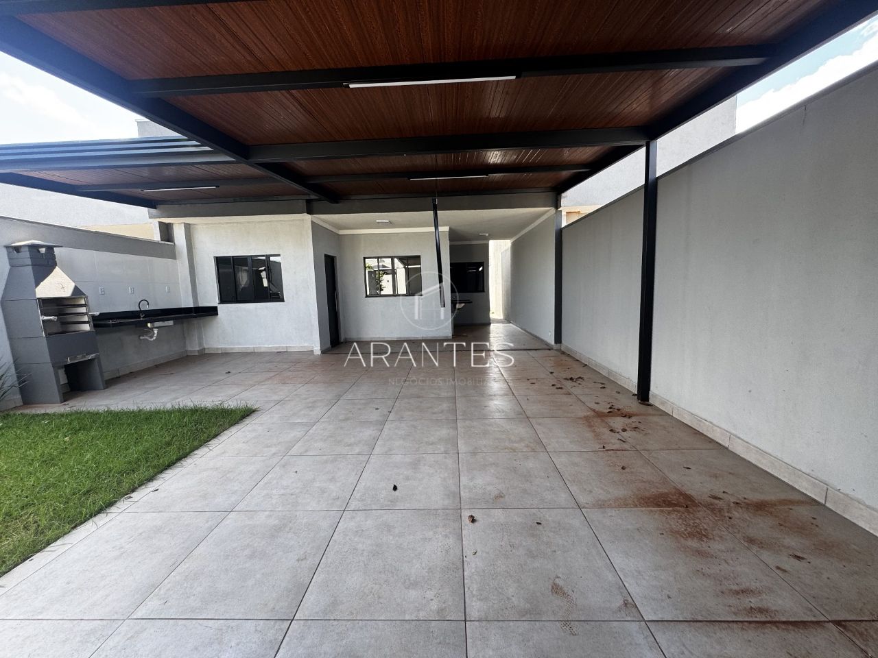 Foto de CASA À VENDA - CONDOMÍNIO ALTO CAPIVARI em Jardim Progresso, Três Lagoas