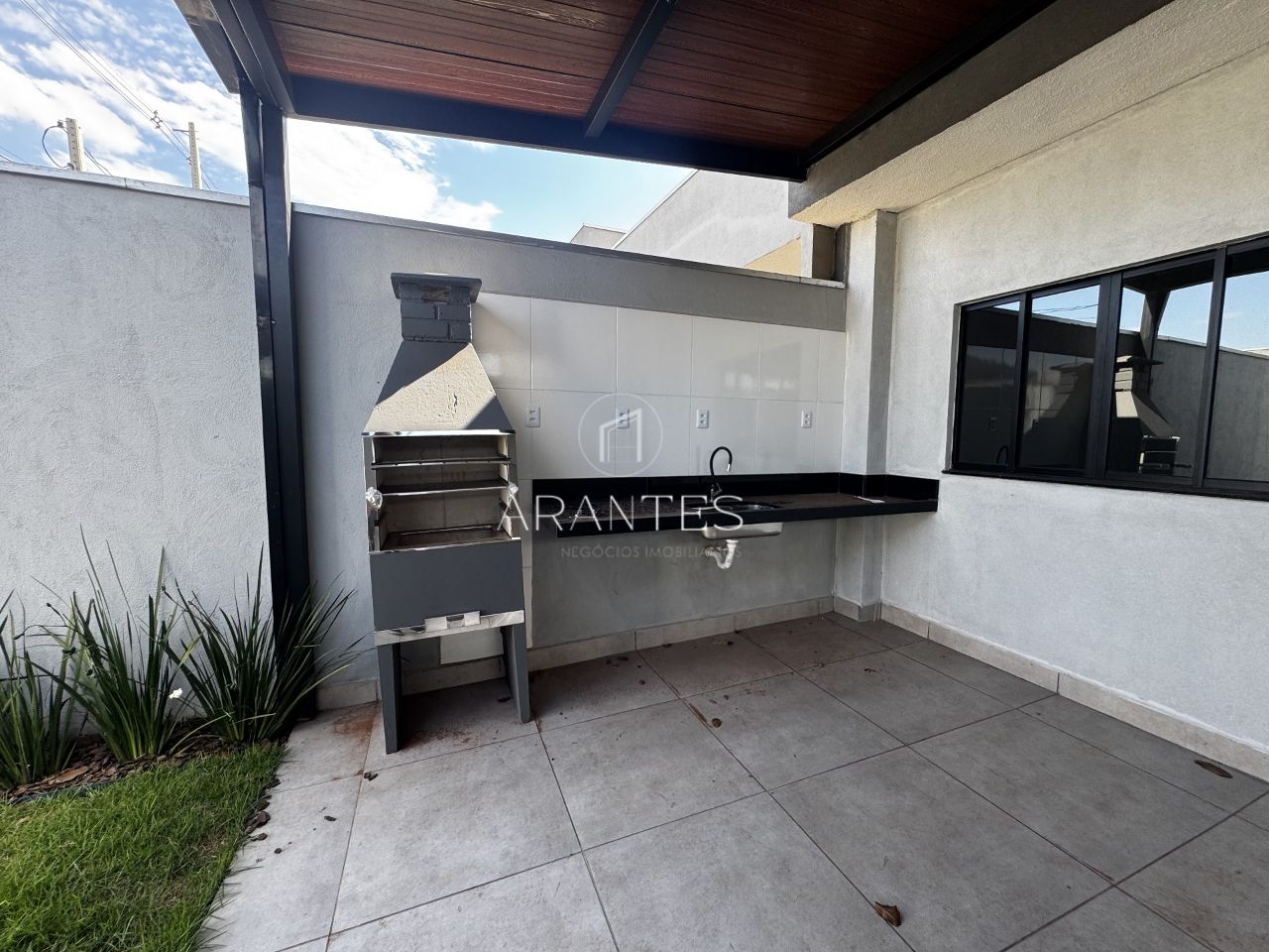 Foto de CASA À VENDA - CONDOMÍNIO ALTO CAPIVARI em Jardim Progresso, Três Lagoas