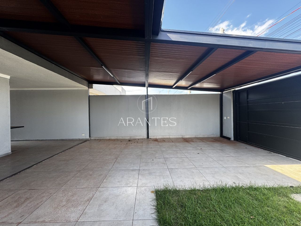 Foto de CASA À VENDA - CONDOMÍNIO ALTO CAPIVARI em Jardim Progresso, Três Lagoas