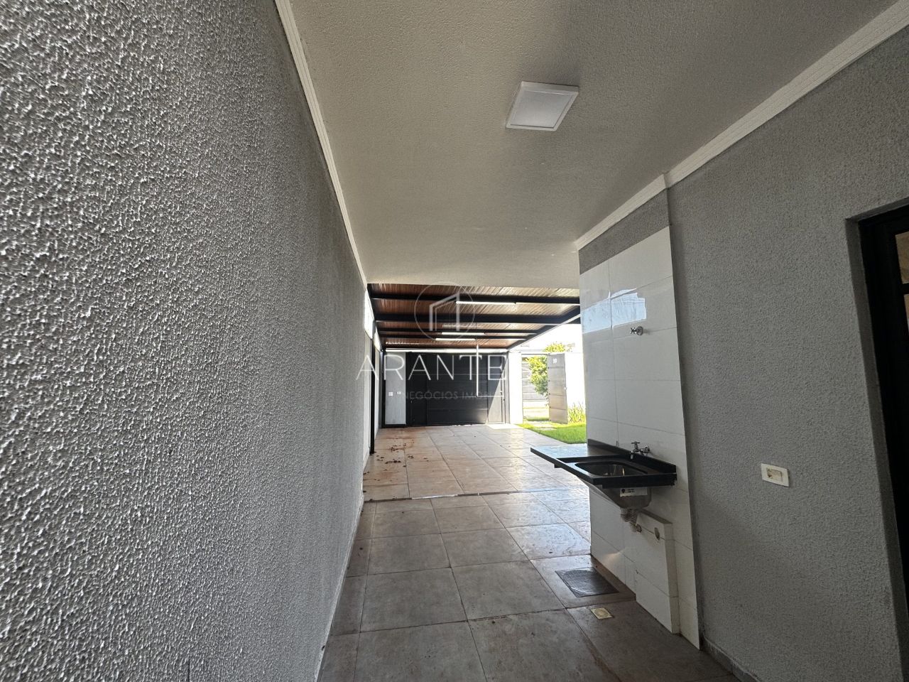 Foto de CASA À VENDA - CONDOMÍNIO ALTO CAPIVARI em Jardim Progresso, Três Lagoas