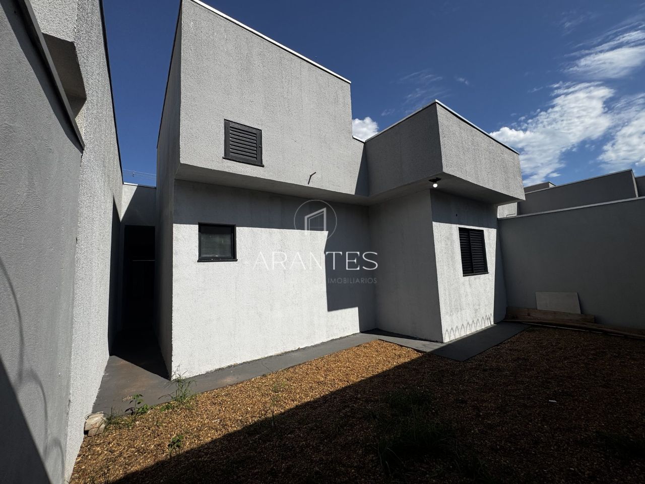 Foto de CASA À VENDA - CONDOMÍNIO ALTO CAPIVARI em Jardim Progresso, Três Lagoas