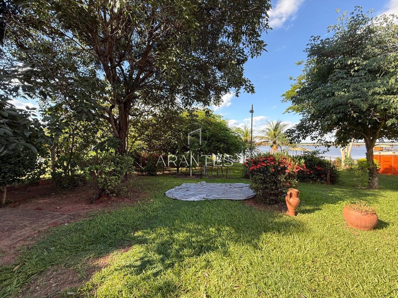 Foto de RANCHO ESPETACULAR NO PÉ DA PONTE À VENDA em OASIS, Três Lagoas
