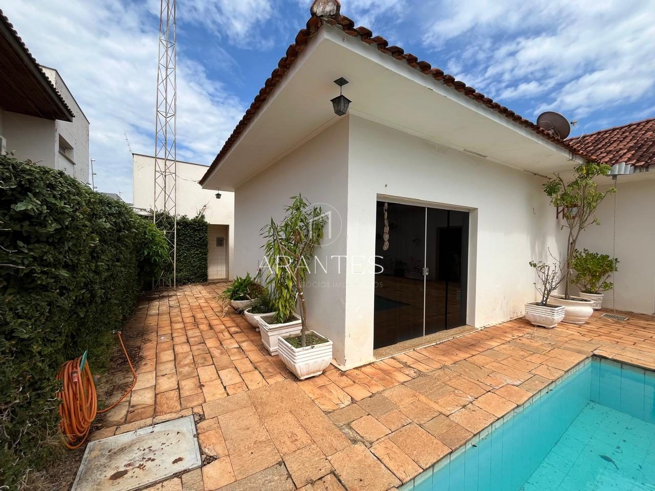 Foto de CASA DE ESQUINA NO COLINOS À VENDA em Colinos, Três Lagoas