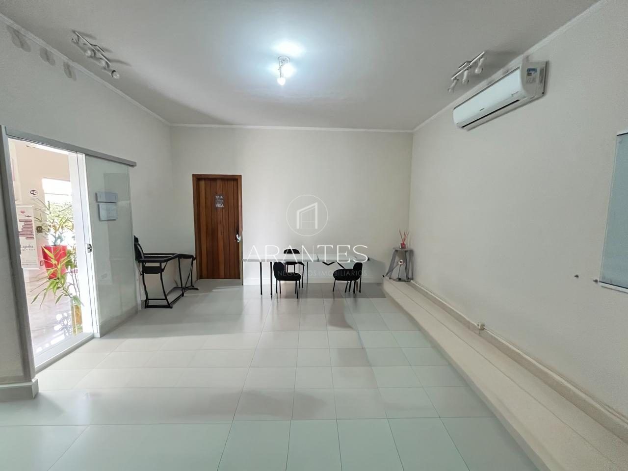 Foto de CASA DE ESQUINA NO COLINOS À VENDA em Colinos, Três Lagoas