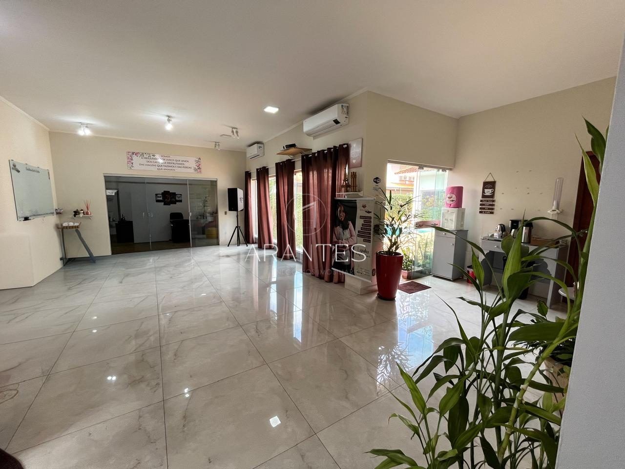 Foto de CASA DE ESQUINA NO COLINOS À VENDA em Colinos, Três Lagoas
