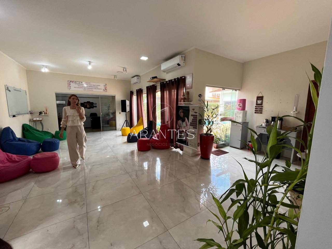 Foto de CASA DE ESQUINA NO COLINOS À VENDA em Colinos, Três Lagoas