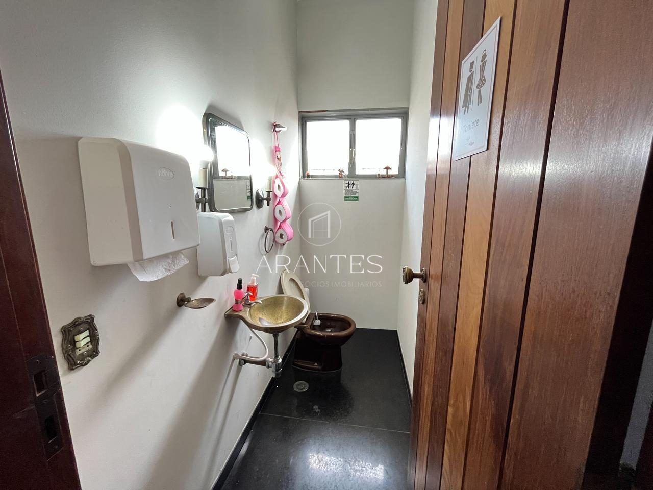 Foto de CASA DE ESQUINA NO COLINOS À VENDA em Colinos, Três Lagoas