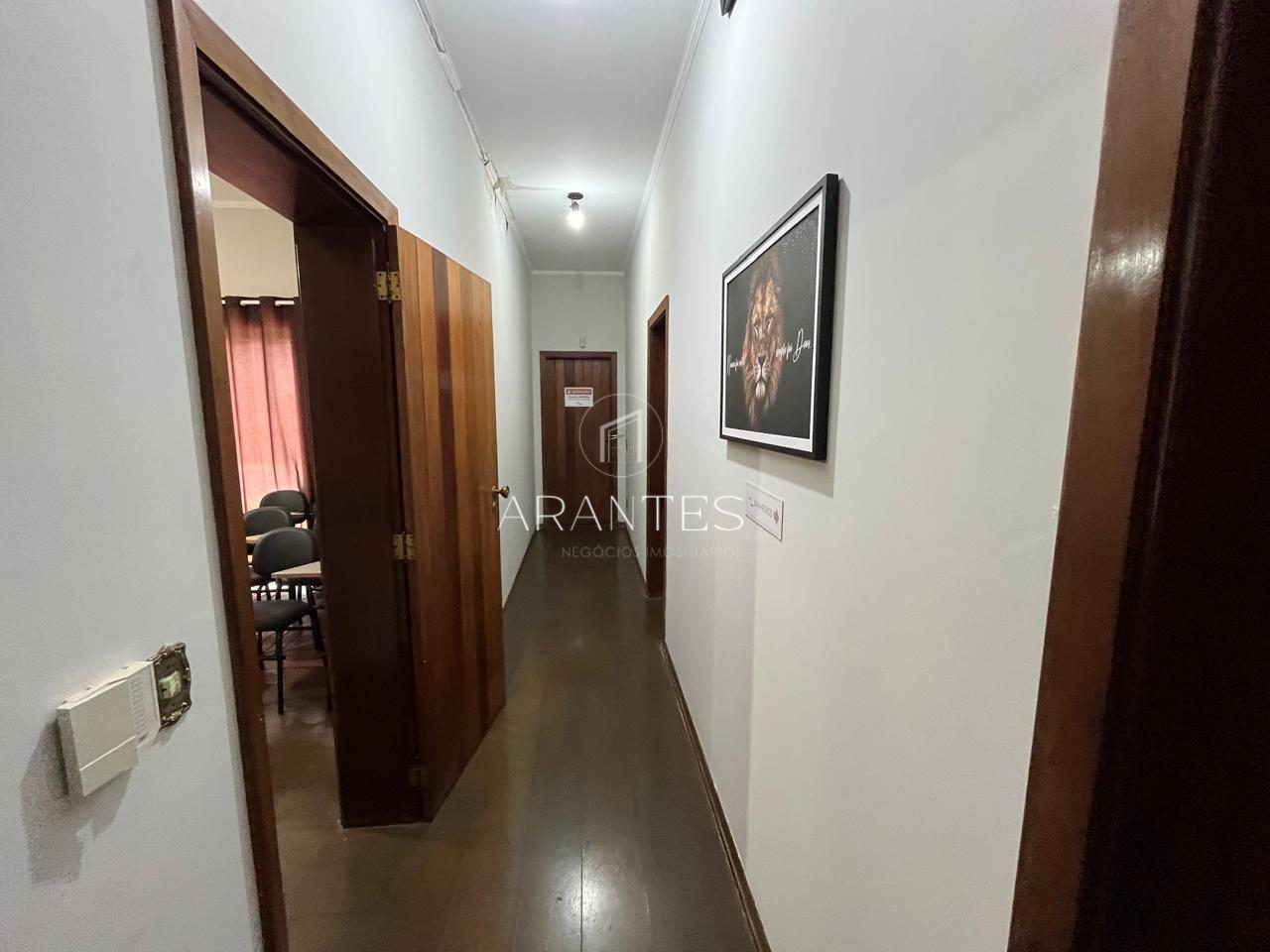 Foto de CASA DE ESQUINA NO COLINOS À VENDA em Colinos, Três Lagoas