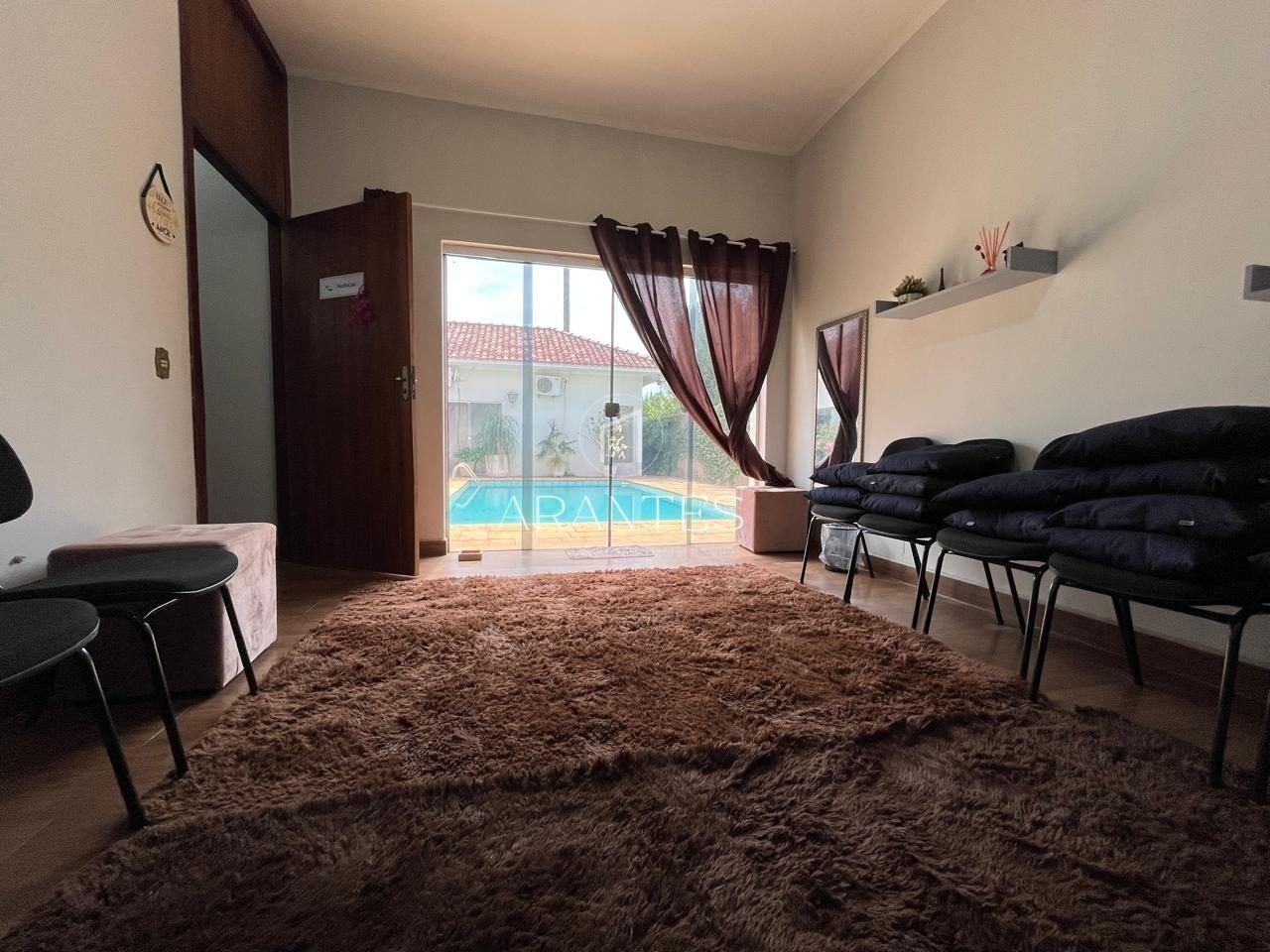 Foto de CASA DE ESQUINA NO COLINOS À VENDA em Colinos, Três Lagoas