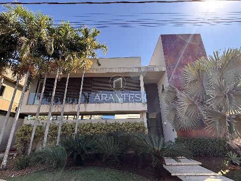 Casa altíssimo padrão no Portal das Águas com 6 suítes