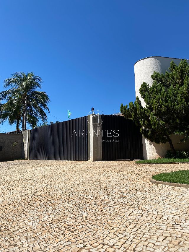 Casa à venda no Bairro Colinos 