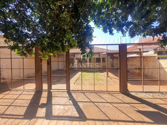 Casa à venda no Centro 