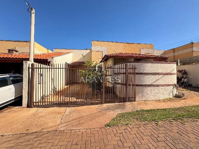 Casa à Venda no Condomínio Cidade das Águas