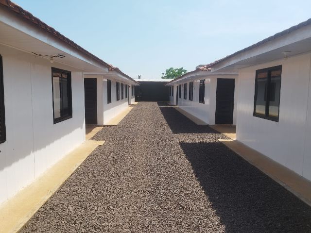 Condomínio com 10 casas