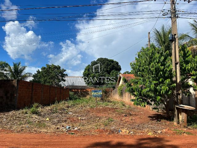 Terreno 10x30 (300m²) à venda no Jardim Alvorada!