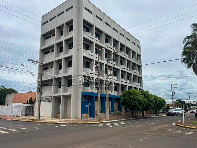 Edifício comercial 6 pavimentos, 1.478,73 m² – Centro, Três Lagoas – esquina de avenida