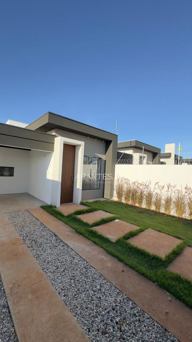 Casa à venda no bairro Santa Helena