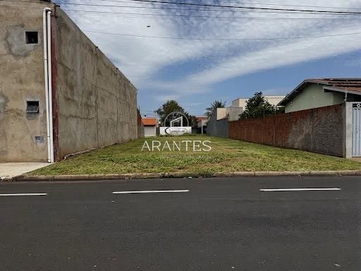 TERRENO NA AVENIDA NOVA TRES LAGIAS 