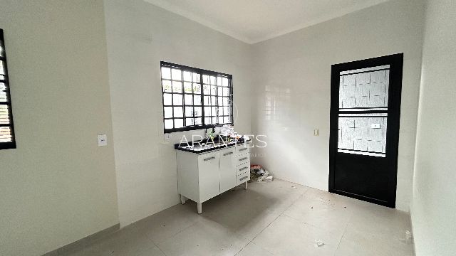 Casa 2 quartos a Venda- Vila Alegre