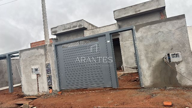 CASA A VENDA NO BAIRRO SET SUL 2 QUARTOS C\SUITE