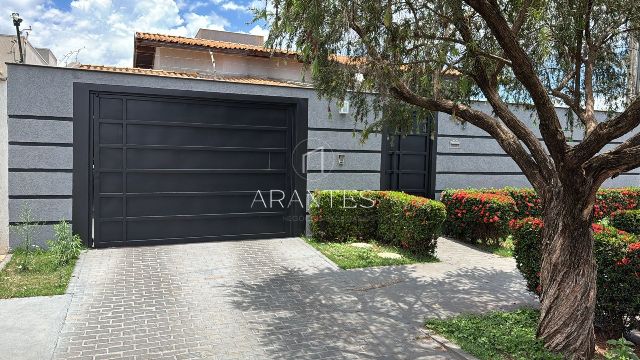CASA À VENDA NO JARDIM DOS IPES 3